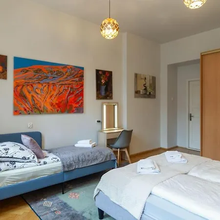 Apartment Comfort&central 2-bedroom Apt. *