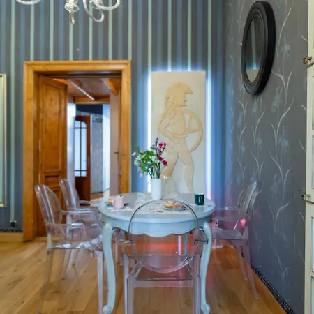 Indigo 2-bedroom In The Center Krakow