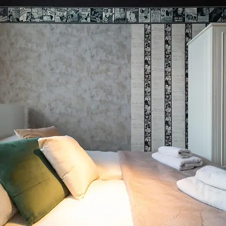 Indigo 2-bedroom In The Center * Krakow