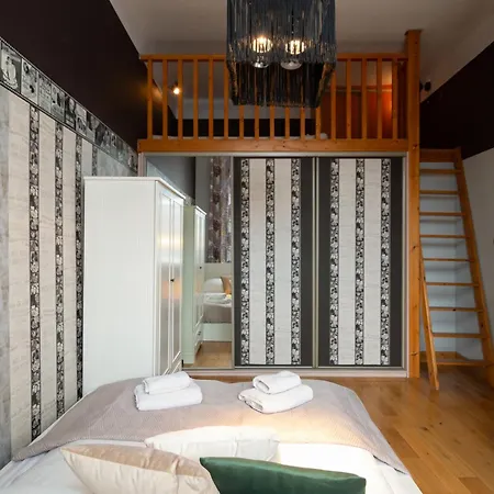 Indigo 2-bedroom In The Center