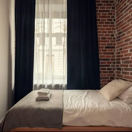Apartment Austin Flowers Old Town By Willywalls Krakow