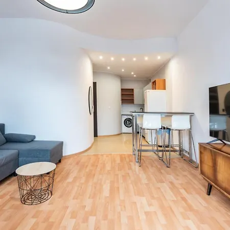 Apartment Lubomirskiego 9 *