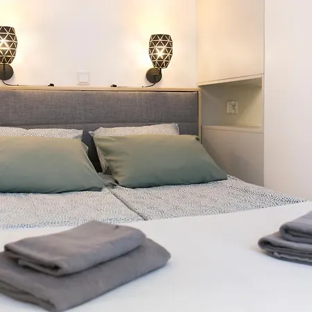 Cozy For Couples - Cracow Heart Apartment