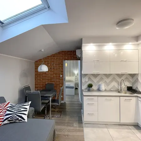 Z&m - Cracow Old Town Apartment *