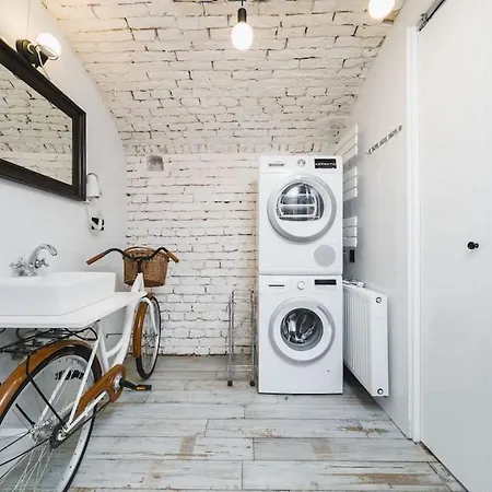 Velo Apartment, High Standard, Tv, Wifi Krakow
