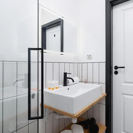 Apartment Comfortable Two-bedroom Strzelcow By Renters Krakow