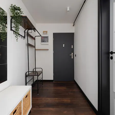 Comfortable Two-bedroom Strzelcow By Renters Krakow