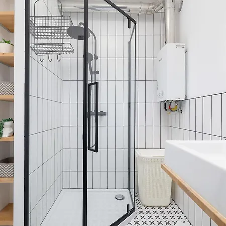 Apartment Comfortable Two-bedroom Strzelcow By Renters Krakow