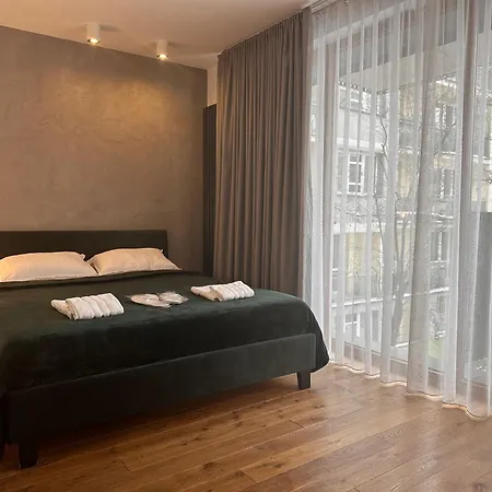 Lux Centre Apartment