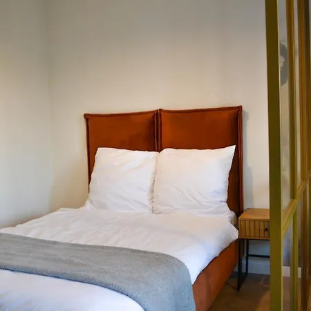 Tutu Apartment