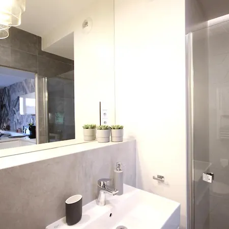 Viva & Close To Vistula River - By Homelike Apartment