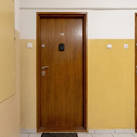 Апартаменты Lagiewniki Sanctuary One Bedroom By Renters