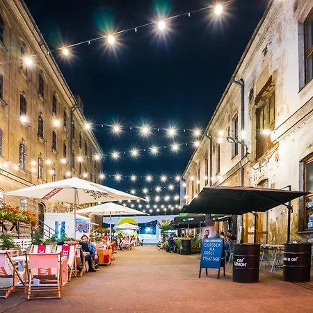Discover Loft Near Main Station Netflix *