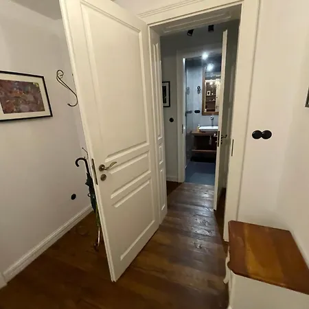 Royal Oak - 3bd 2ba With Parking And River View Apartment