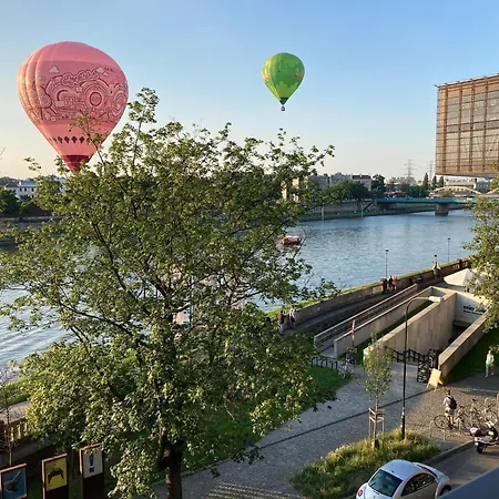 Apartment Royal Oak - 3bd 2ba With Parking And River View