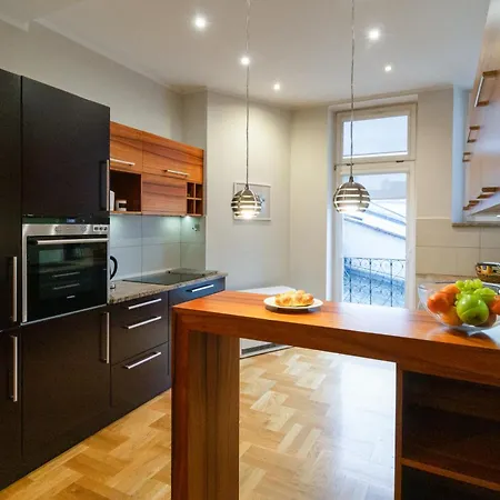 Legend. Wawel Castle Premium Apartment