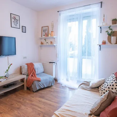 Studio Z Ogrodkiem Apartament *
