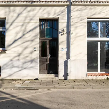 Apartament Przyszlosci, 2 Sypialnie W Krakowie By Renters Apartment Krakow