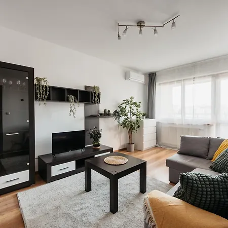 2-room With Garage And Air Conditioning In The Center *