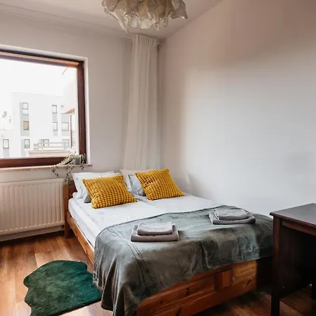 2-room With Garage And Air Conditioning In The Center Apartment