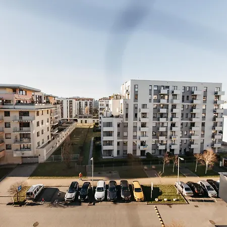 Apartment 2-room With Garage And Air Conditioning In The Center *