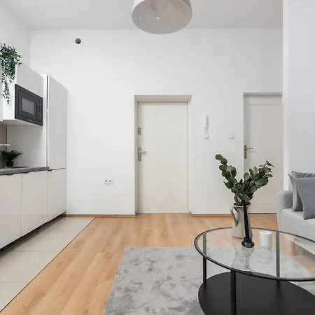 Modern Centrally Located - By Upstairs * Cracóvia