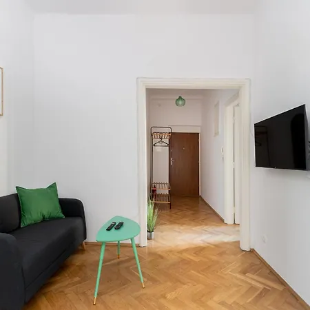 Old Town 2-bedroom *