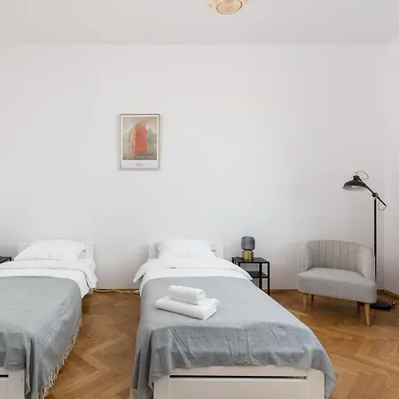 Old Town 2-bedroom *