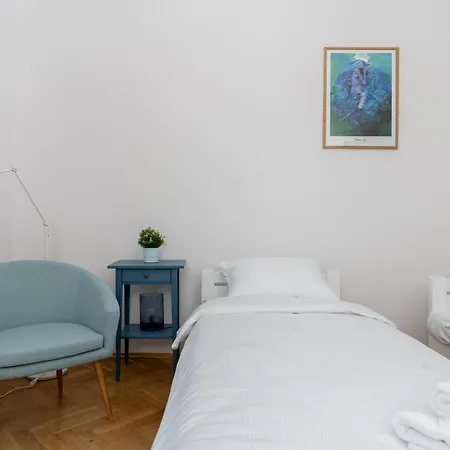 Old Town 2-bedroom