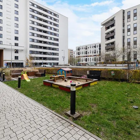 Cracow Royal Blue Avia Estate By Renters Krakow