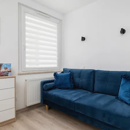 Cracow Royal Blue Avia Estate By Renters *