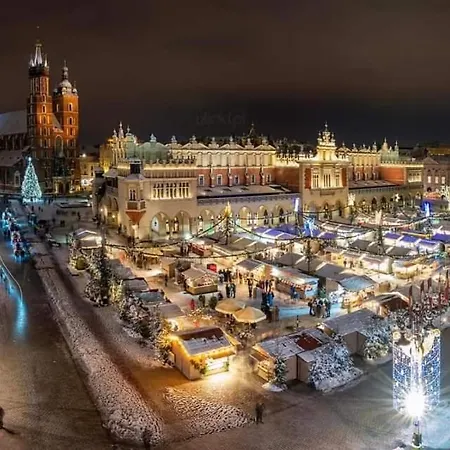Luxury Vistula Old Town Apartments: Spa, Sauna & Pool Retreat