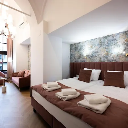 Bracka Main Square Apartment