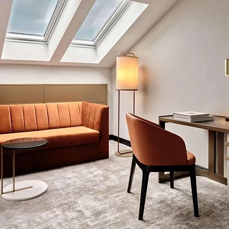 The Crown Center - Handwritten Collection Accor Hotel 4*