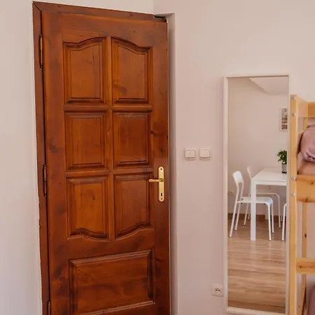 Girls Hostal
