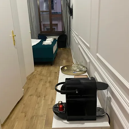 Bracka Main Square Apartment