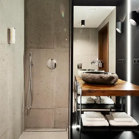 New Port - Premium Floating 4* Cracovia