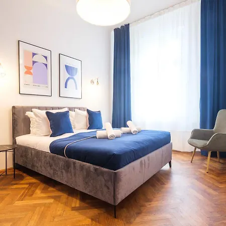 Apartment By Tyzenhauz