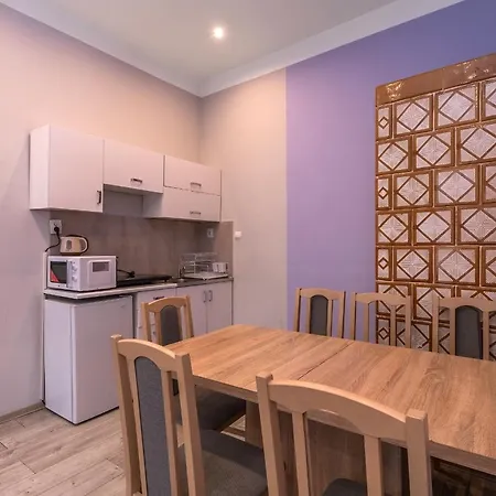 70s Auberge de jeunesse *