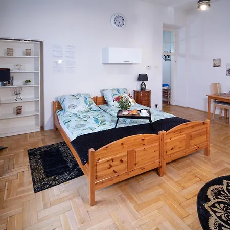 Cozy Rachel-near Rynek Netflix Apartment Krakow