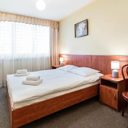 Alf Hotel 2*