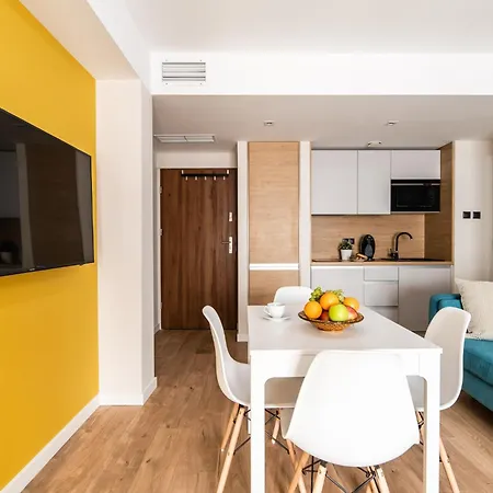 Apartment Square *