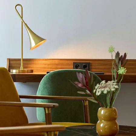 Otel Saski Curio Collection By Hilton 5*