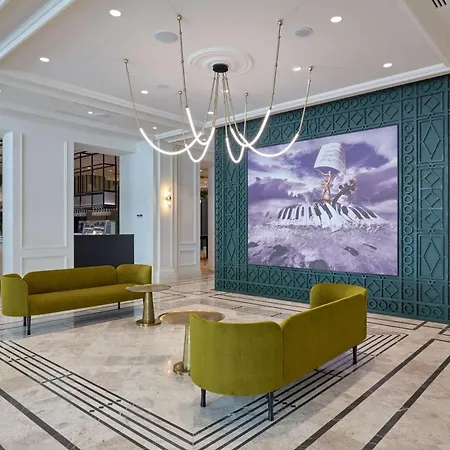 Otel Saski Curio Collection By Hilton 5*