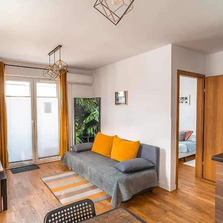 Apartment Chmielna Loft *