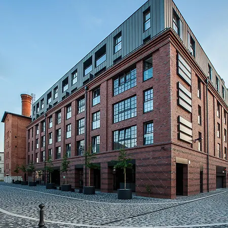 Apartment Landmark *