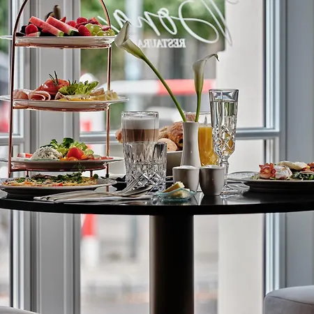 The Crown Center - Handwritten Collection Accor Krakow