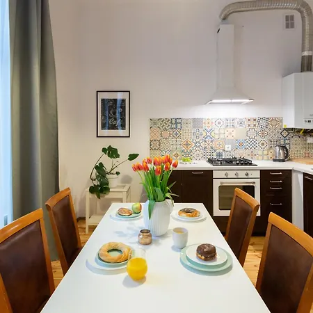 Heart And Soul, Gorgeous Two-bedroom In The Center! *