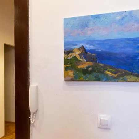 Heart And Soul, Gorgeous Two-bedroom In The Center!