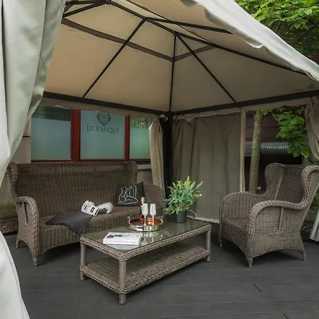 Apartment A11 & Spa Dermique